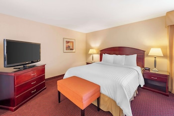 Suite, 1 King Bed, Non Smoking, Jetted Tub
