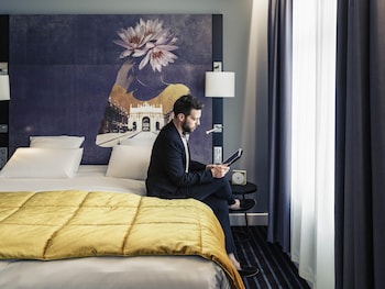 Privilege, Room, 1 King Bed