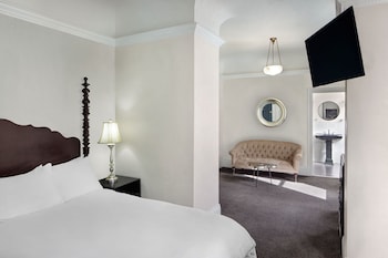 Suite, 1 King Bed