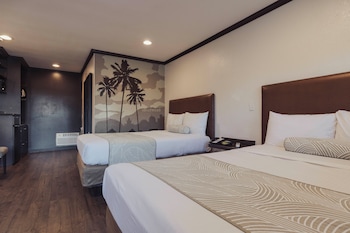 Deluxe Room, 1 King Bed, Non Smoking