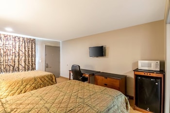 Standard Room, 2 Double Beds, Non Smoking
