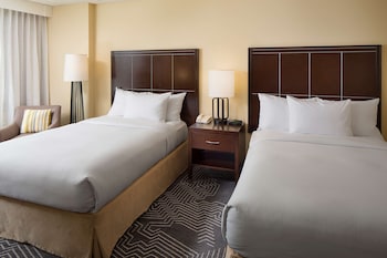 Room, 2 Queen Beds, Non Smoking (Treat Yourself Amenity)