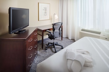 Suite, One King Bed, Non-Smoking