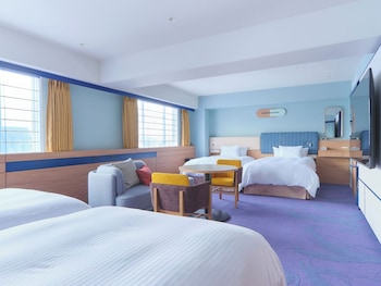 Premium Floor Deluxe Family Room (4 Beds) Non-Smoking