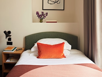 Small Room - Single Bed