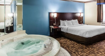 Jacuzzi-Fireplace Suite, 1 King Bed, Non-smoking