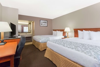 Standard Room, 2 Queen Beds, Non Smoking