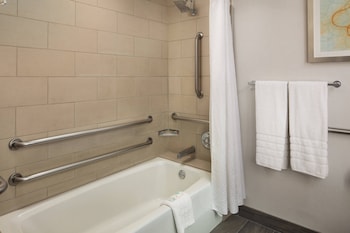 Classic Room, 2 Double Beds (Hearing Accessible)