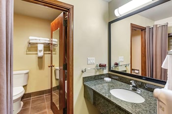 Standard Room, 2 Queen Beds, Non Smoking, Refrigerator & Microwave