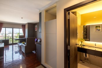 Junior Studio Suite