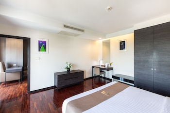 Junior Studio Suite