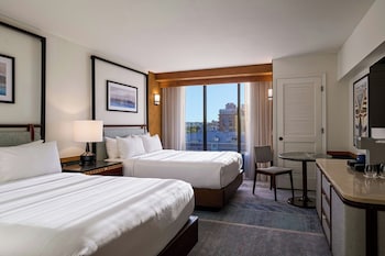 Standard Room, 2 Queen Beds, City View