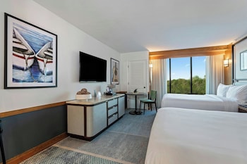 Standard Room, 2 Queen Beds, City View