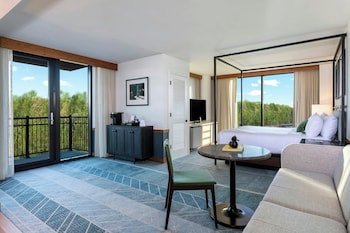 Room, 1 King Bed, Balcony, Lake View