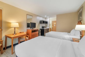 Room, 2 Double Beds, Non Smoking (Efficiency)