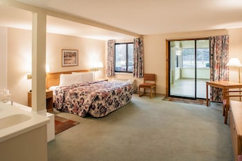 Suite, 1 King Bed, Non Smoking