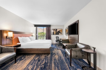 Superior King Room with Balcony