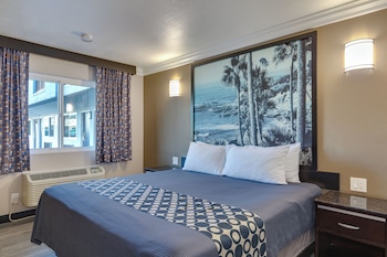 Room, 1 King Bed, Mobility Accessible