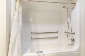 Standard Room, 1 King Bed, Accessible, Bathtub