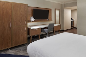 Room, 1 Queen Bed, City View