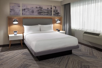 Room, 1 Queen Bed, City View