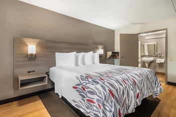 Deluxe Room, 1 King Bed, Accessible (Smoke Free)