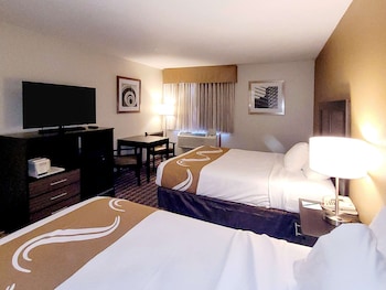 Room, 2 Queen Beds, Non Smoking