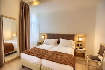 Superior Double Room, Lake View