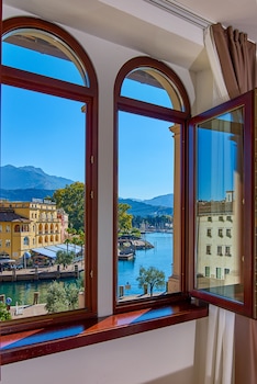 Superior Double Room, Lake View