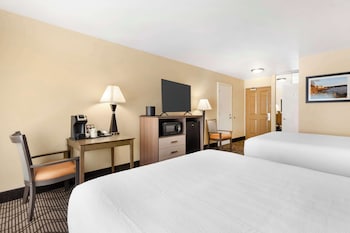 Standard Room, 2 Queen Beds, Non Smoking, Kitchenette