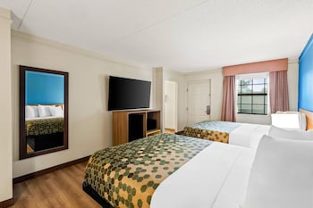 Room, 2 Queen Beds, Smoking