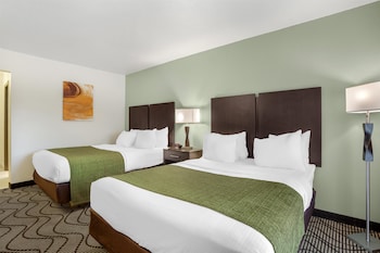 Deluxe Room, 2 Queen Beds, Non Smoking, Refrigerator & Microwave