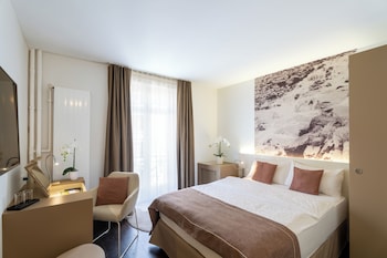 Double Room Small