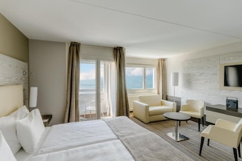 Junior Suite, Lake View (Classy)