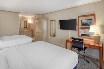 Standard Room, 2 Queen Beds, Non Smoking