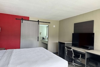 Room, 1 King Bed, Non Smoking (Uppler Floor)