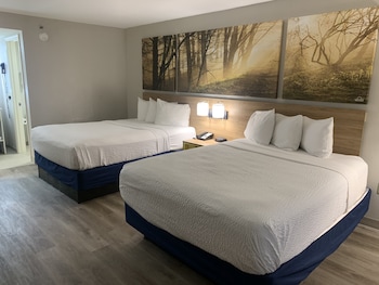 Standard Room, 2 Queen Beds, Non Smoking