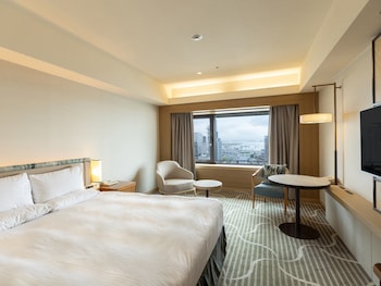 Standard Double Room, Non Smoking (28-33F, Skyview floor)