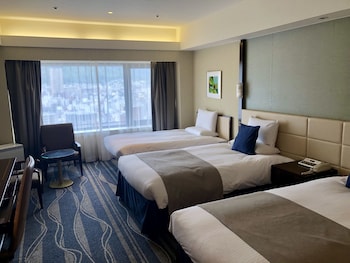 Deluxe Triple Room with Sea View, Non Smoking (16F-27F, Authentic floor)