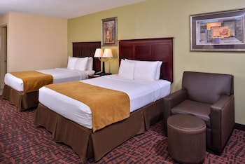 Standard Room, 2 Queen Beds, Non Smoking, Refrigerator & Microwave
