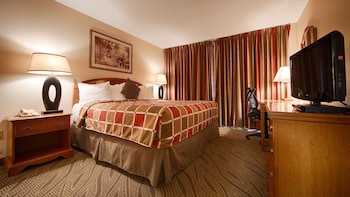 Standard Apartment, 1 King Bed, Non Smoking, Kitchen (Living Room, Full Kitchen)