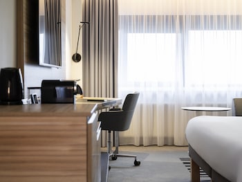 Superior Room, 1 Queen Bed