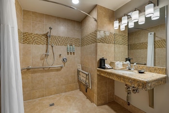 Standard Room, 2 Double Beds, Accessible, Bathtub