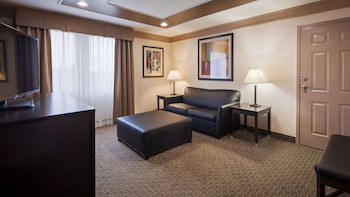 Family Suite, Multiple Beds, Non Smoking, Refrigerator & Microwave (with Sofabed)