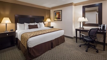 Family Suite, Multiple Beds, Non Smoking, Refrigerator & Microwave (with Sofabed)