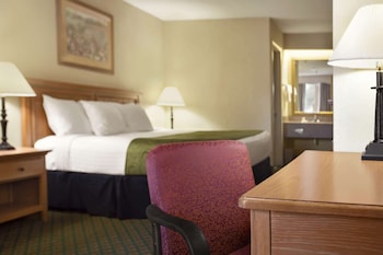 Standard Room, 2 Queen Beds, Smoking