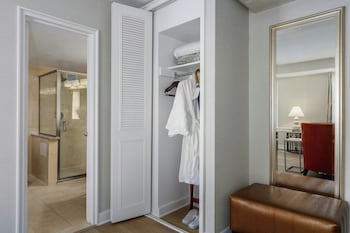Suite (Georgetown)