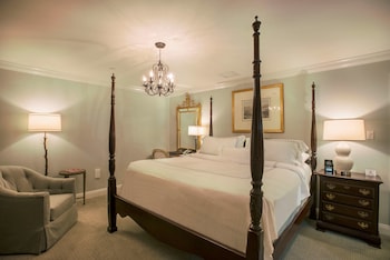 Superior Room, 1 King Bed, Balcony