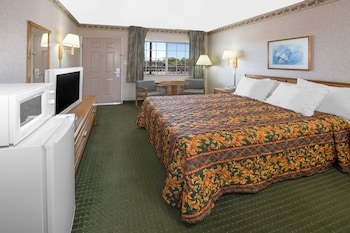 Room, 1 King Bed, Non Smoking