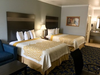 Standard Room, 2 Queen Beds, Smoking